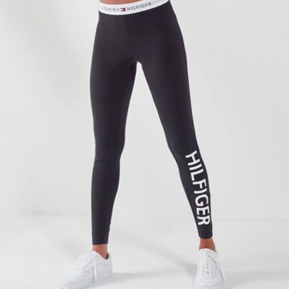 Tommy Hilfiger logo Cotton Pants. Large. UO Exclusive.